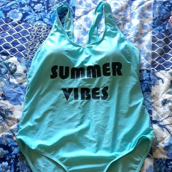 One piece bathing suit - Picture 3 of 6